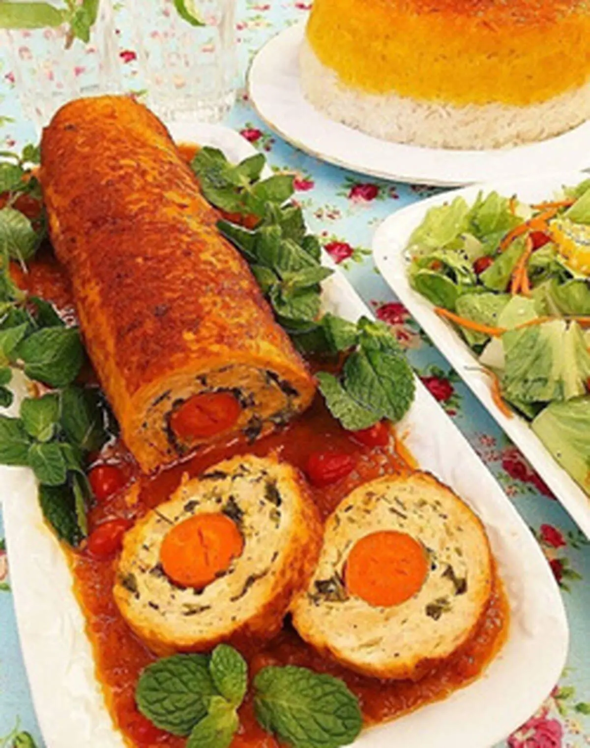 طرز تهیه رولت گوشت چرخ کرده و ورقه‌ای