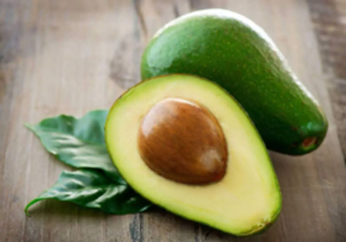 ماسک آووکادو برای چه نوع پوستی مناسب است؟
