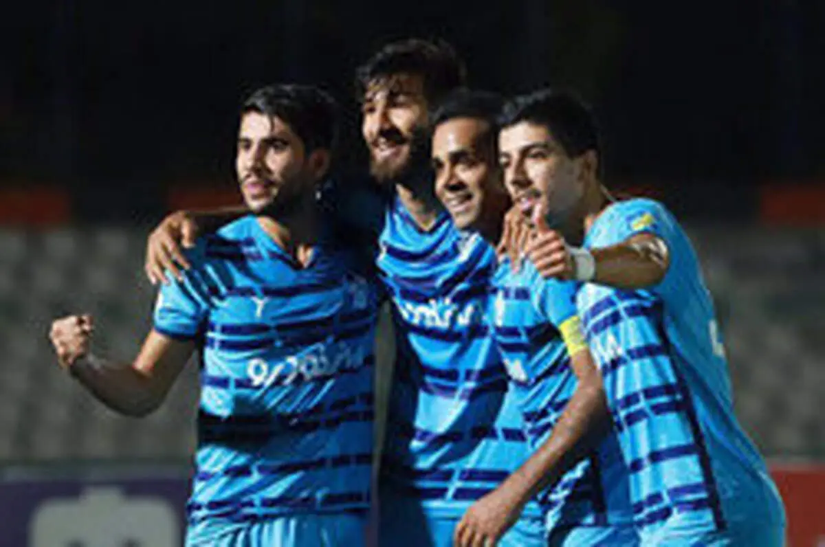 مغانلو به پرسپولیس نزدیک‌تر شد