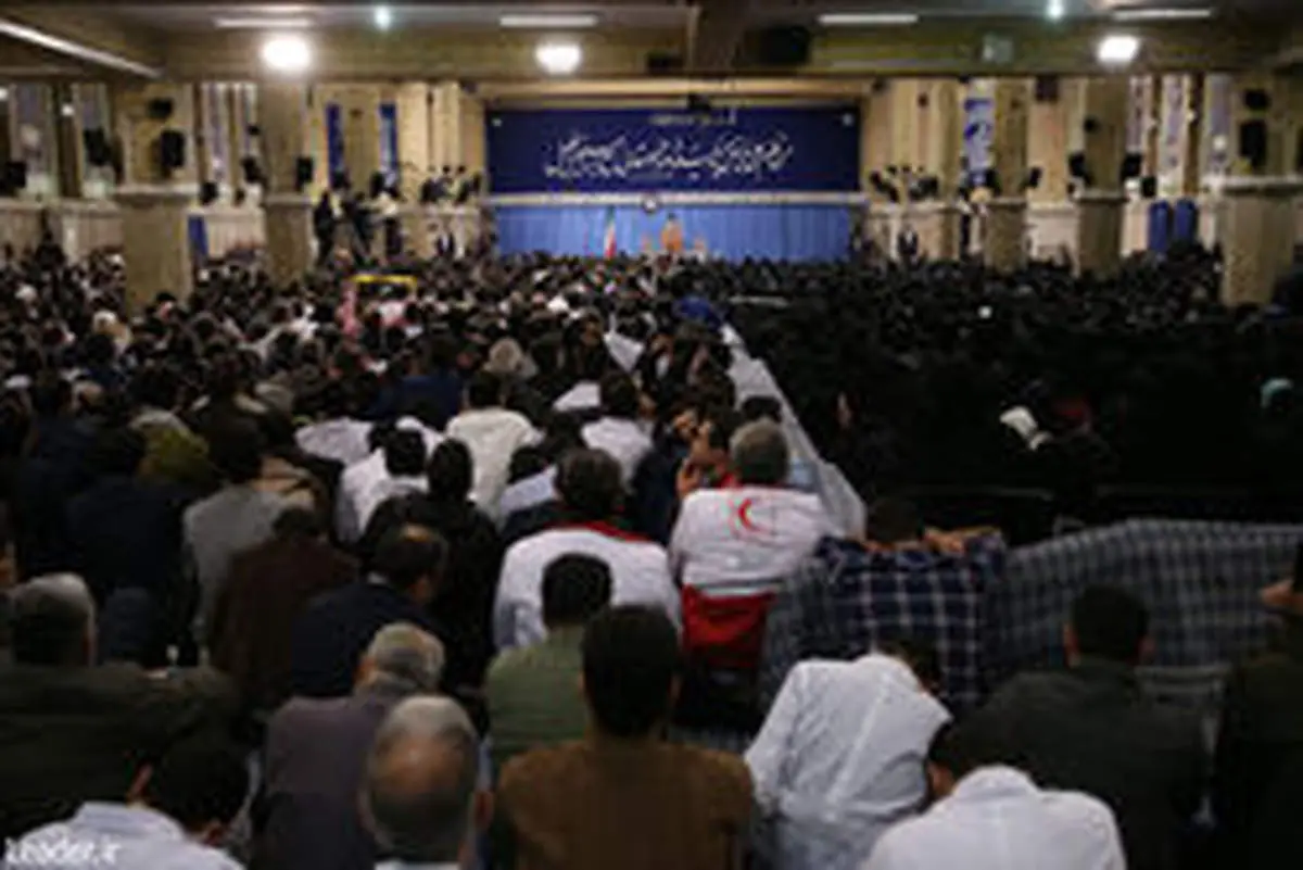 رهبر انقلاب خطاب به ترامپ: غلط میکنید که میگویید کار ایران است/ اگر ایران بخواهد با کشوری مبارزه کند، صریح این کار را میکند