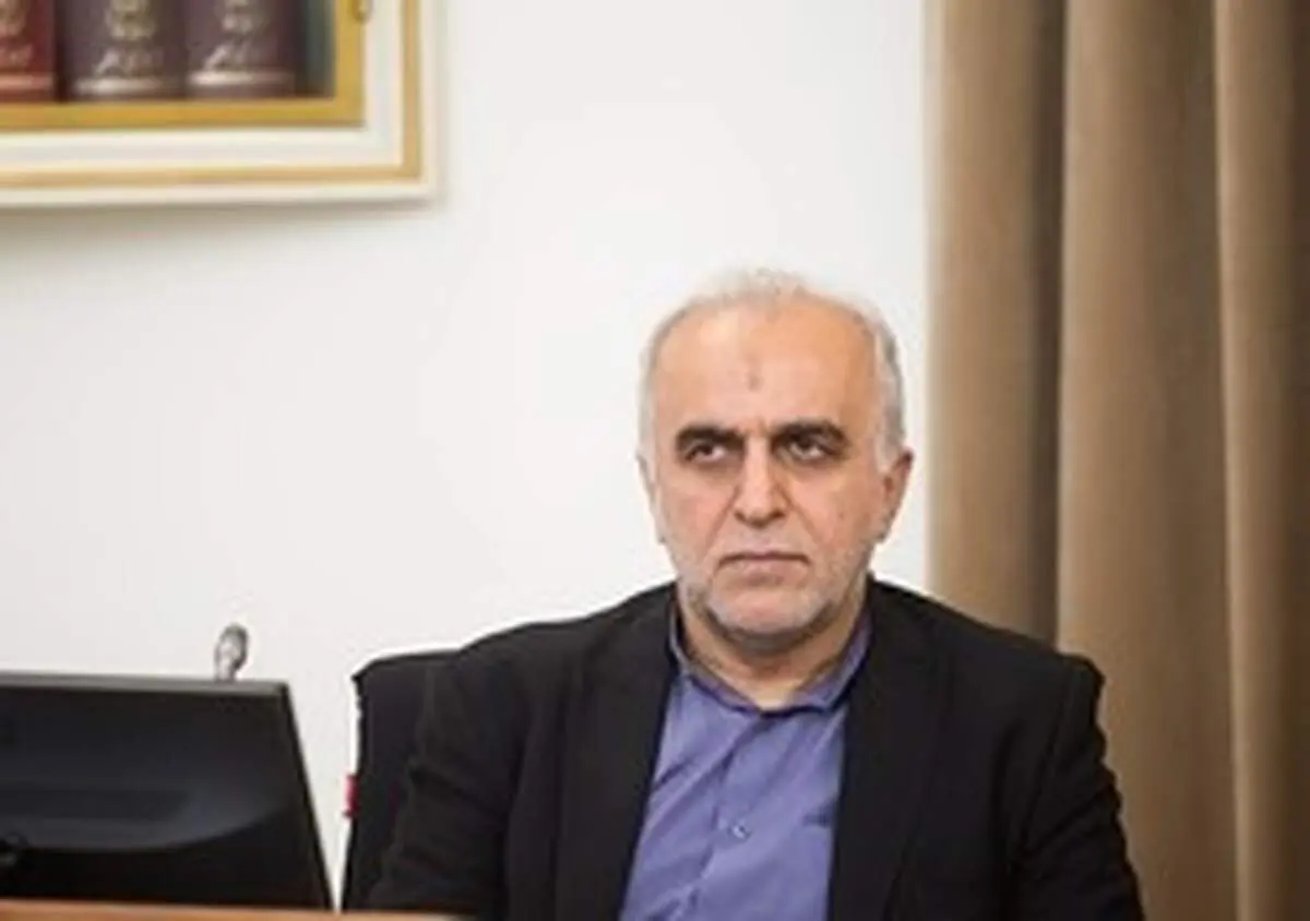 دژپسند:پروانه دفاتر ۳.۵ میلیارد تومان خریدوفروش می‌شود/رشد کشور مثبت ۰.۵ است