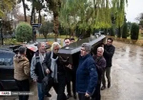 عکسی قدیمی از لیلا فروهر در کنار شهلا ریاحی در سال 46
