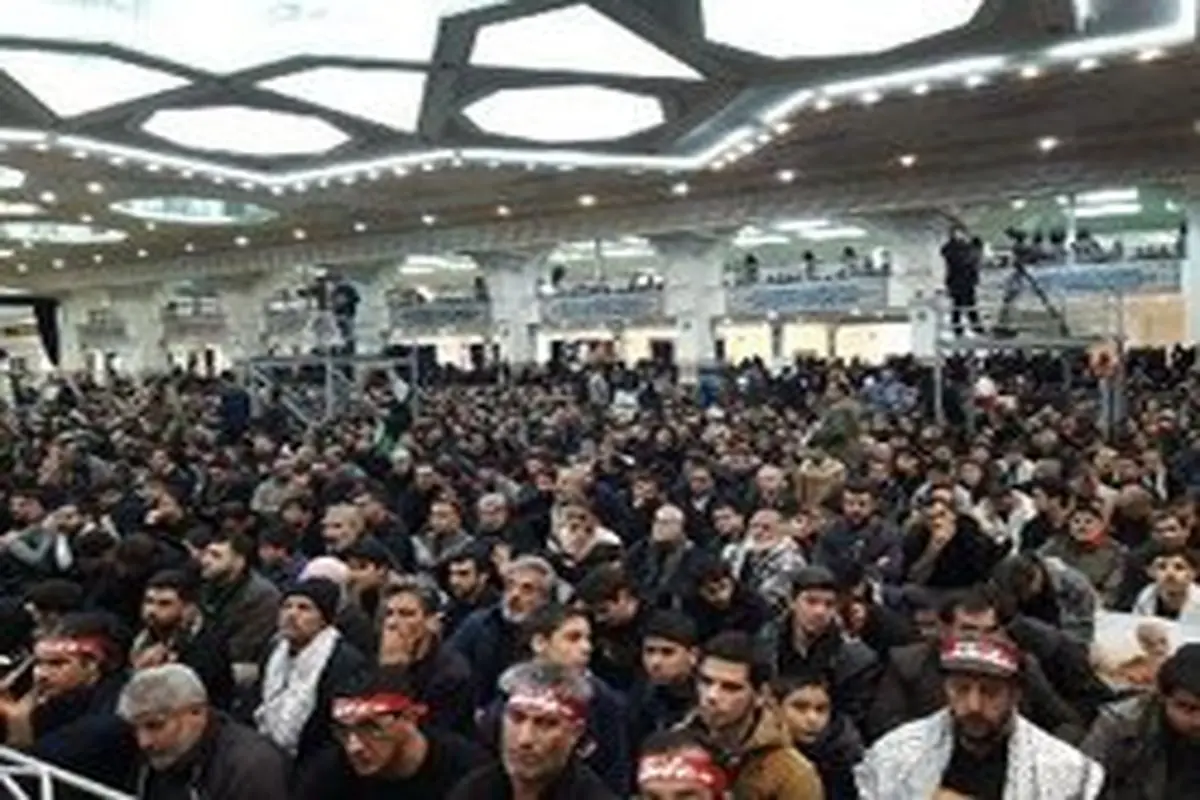عزاداری تهرانی‌ها در مصلی تهران برای سپهبد شهید ایران