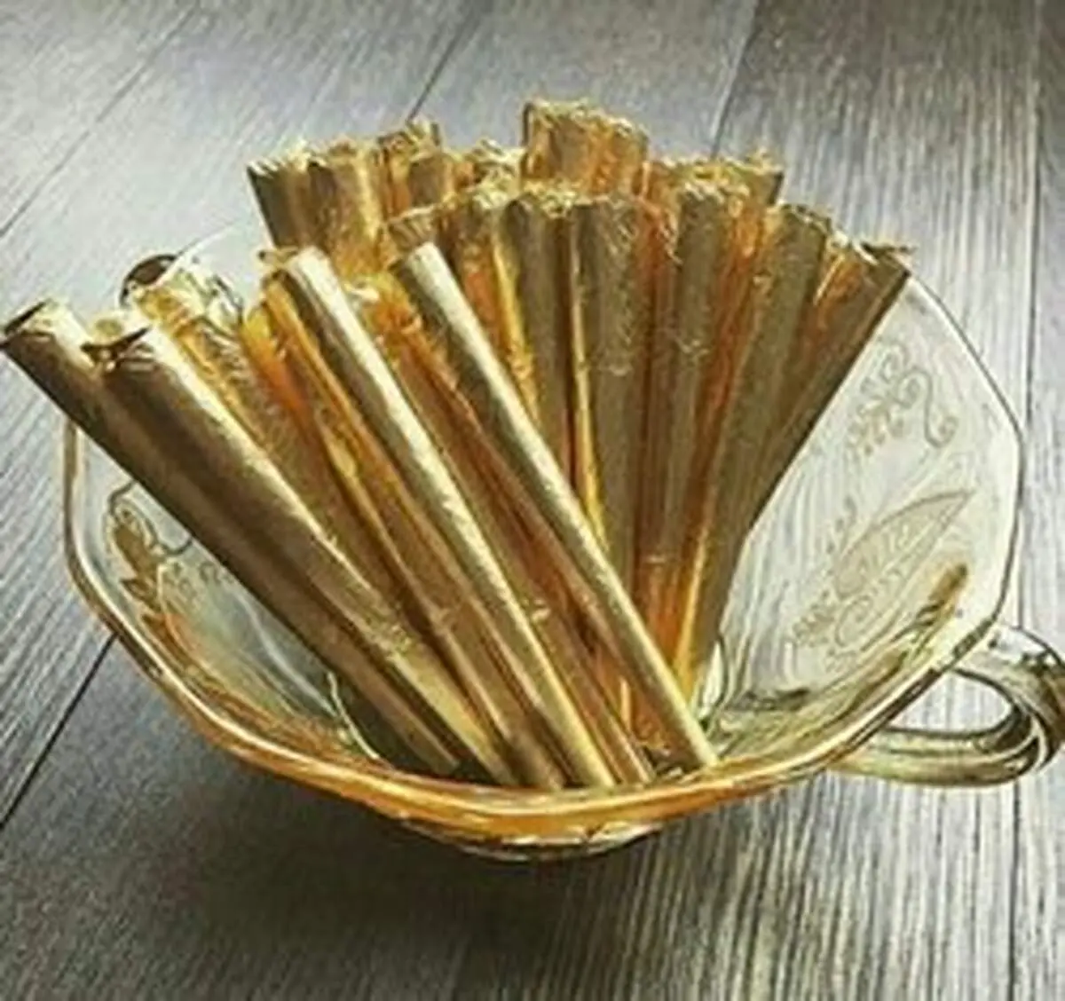 سیگار با طعم شراب و روکش طلا؛ گشتی در بازار سیگارهای لاکچری بچه پولدارهای تهران