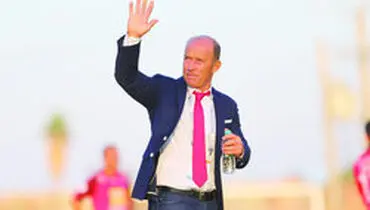 خداحافظی کالدرون از هواداران پرسپولیس/عکس