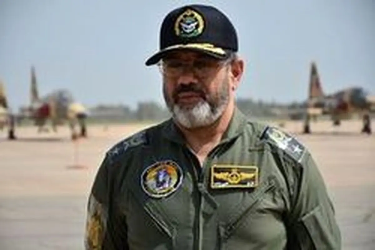 فرمانده نهاجا: لباس نیروی هوایی کفن ما است