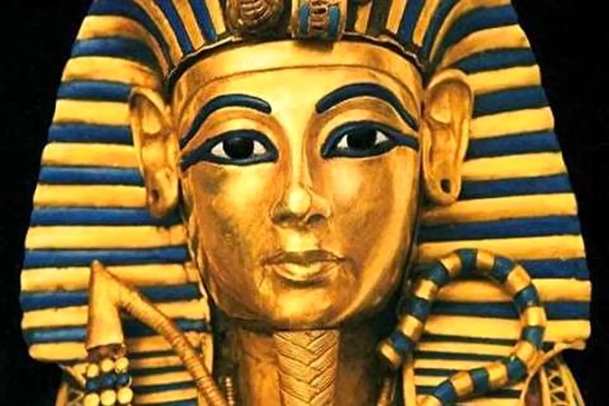 ویدیو| مجسمه‌ای عجیب از فرعون