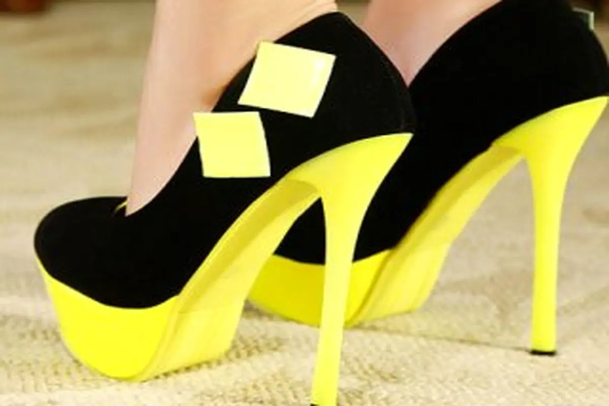 خطرات پوشیدن کفش پاشنه بلند برای خانم‌ها