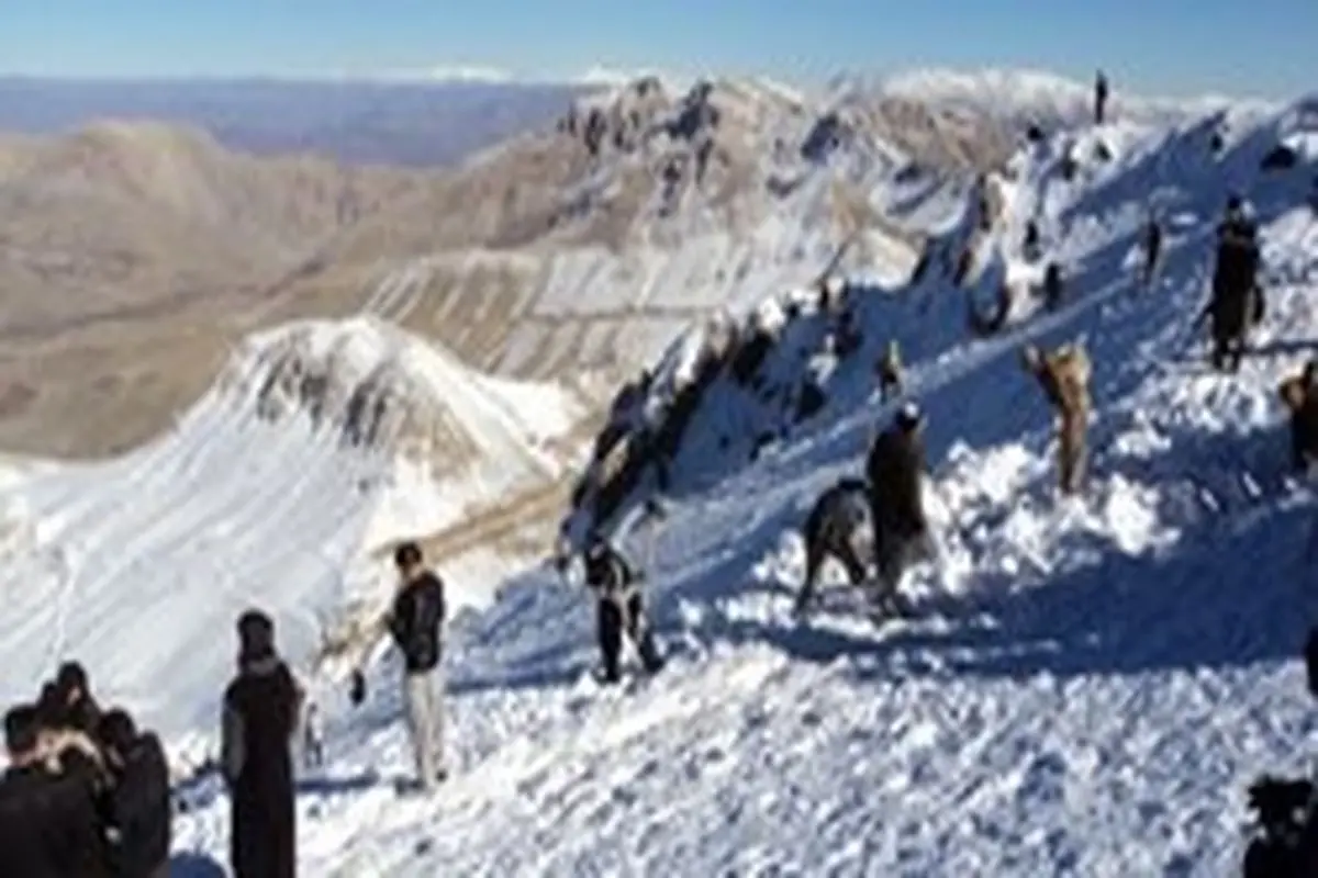 سقوط آمبولانس هلال احمر هنگام نجات یک کولبر به دره ای در سنندج + جزییات