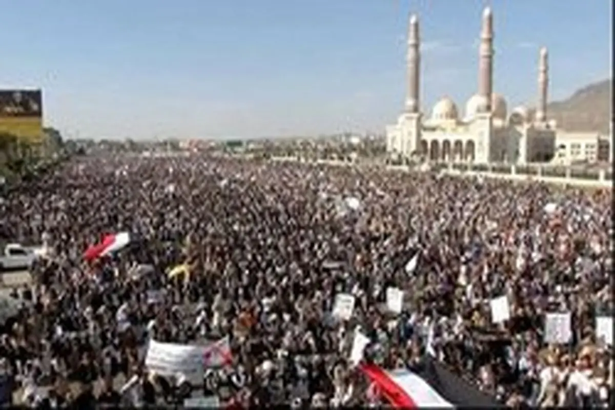 راهپیمایی میلیونی یمنی ها در پی شهادت سردار سلیمانی
