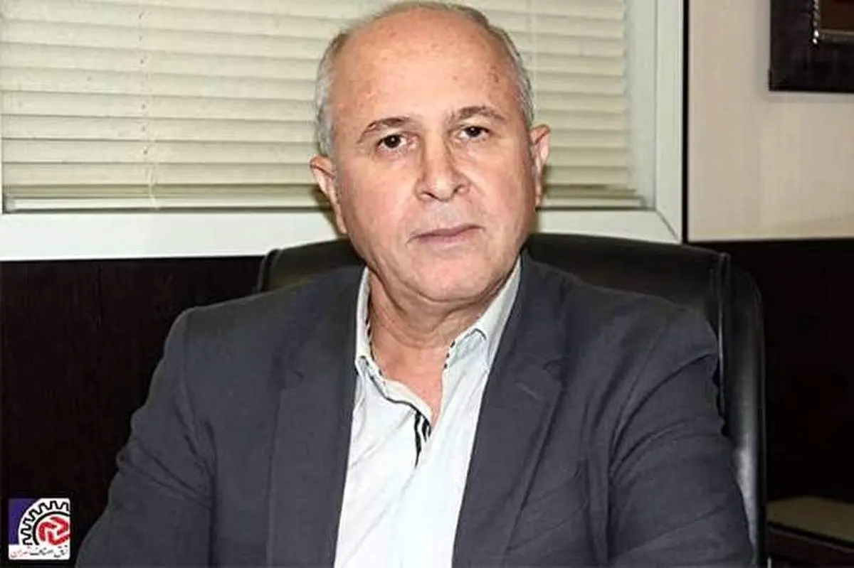 سعید موتمنی: افزایش نرخ ارز قیمت خودروی وارداتی و مونتاژی را بالا می‌برد/ افزایش قیمت بنزین قیمت خودرو‌های پرمصرف را کاهش نداده است