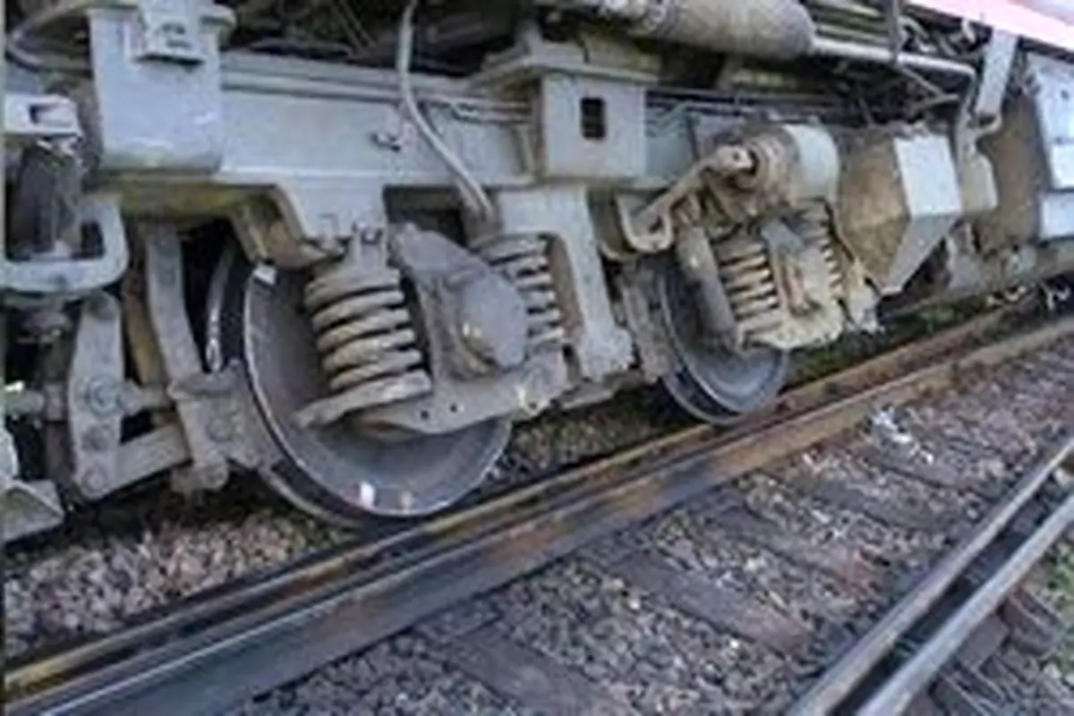 آخرین گزارش‌ها از خروج قطار تهران- زاهدان از ریل