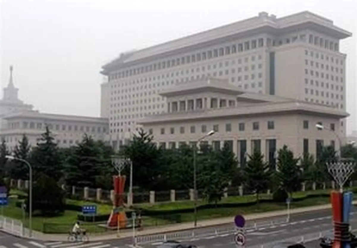 وزارت دفاع چین خواستار توقف حملات نظامی آمریکا و اسرائیل  شد