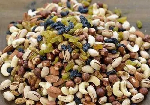 گردو و انجیر خشک رکورددار گرانی در بازار آجیل