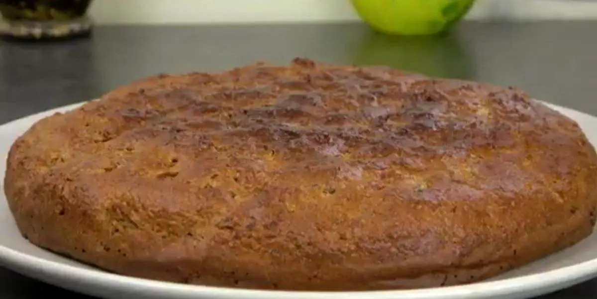 طرز تهیه کیک خرمایی به روشی سریع و ساده/ بهترین و خوشمزه ترین کیک خرمایی فقط با سه قلم مواد