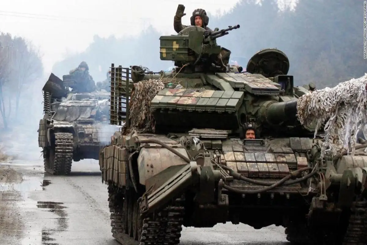 هدف گیری دقیق  نیروهای اوکراینی داخل تانک توسط پهپاد روسی+فیلم