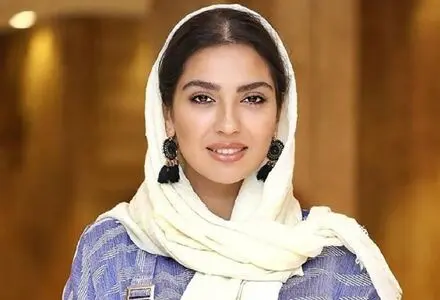 عکس سنتی مونا کرمی پربازدید شد 