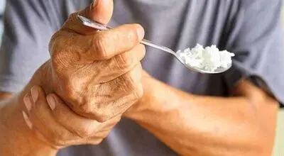 این علائم خاموش سال‌ها قبل از پارکینسون ظاهر می‌شوند؛ لرزش دست نیست!
