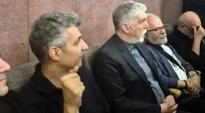 عادل فردوسی پور دست وزیر ارشاد را بوسید؟/ ویدئو