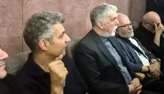 عادل فردوسی پور دست وزیر ارشاد را بوسید؟/ ویدئو