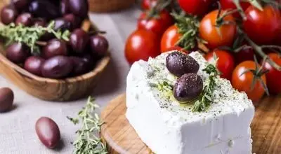 پنیر و سلامت بدن؛ آیا مصرف روزانه توصیه می‌شود؟

