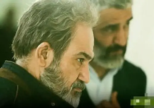 لحظه باورنکردنی سقوط مهران غفوریان از بالای دکور یک برنامه + فیلم