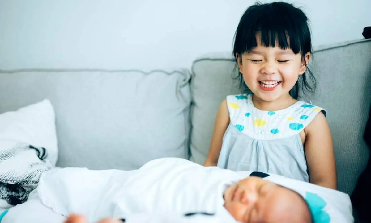 7 روش کاربردی آماده کردن کودکان برای خواهر یا برادر جدید
