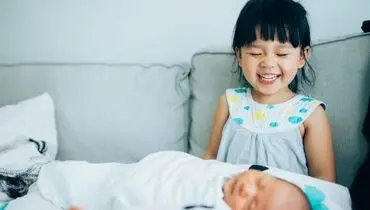 7 روش کاربردی آماده کردن کودکان برای خواهر یا برادر جدید
