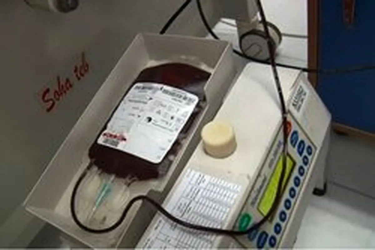 اهداء خون به سیل‌زدگان سیستان و بلوچستان