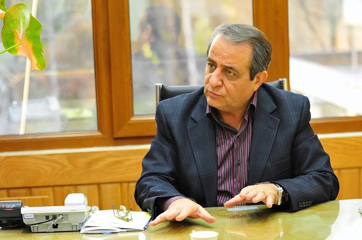 محمد کشتى آرای: کاهش قیمت جهانى طلا با آرام شدن تنش‌ها در منطقه
