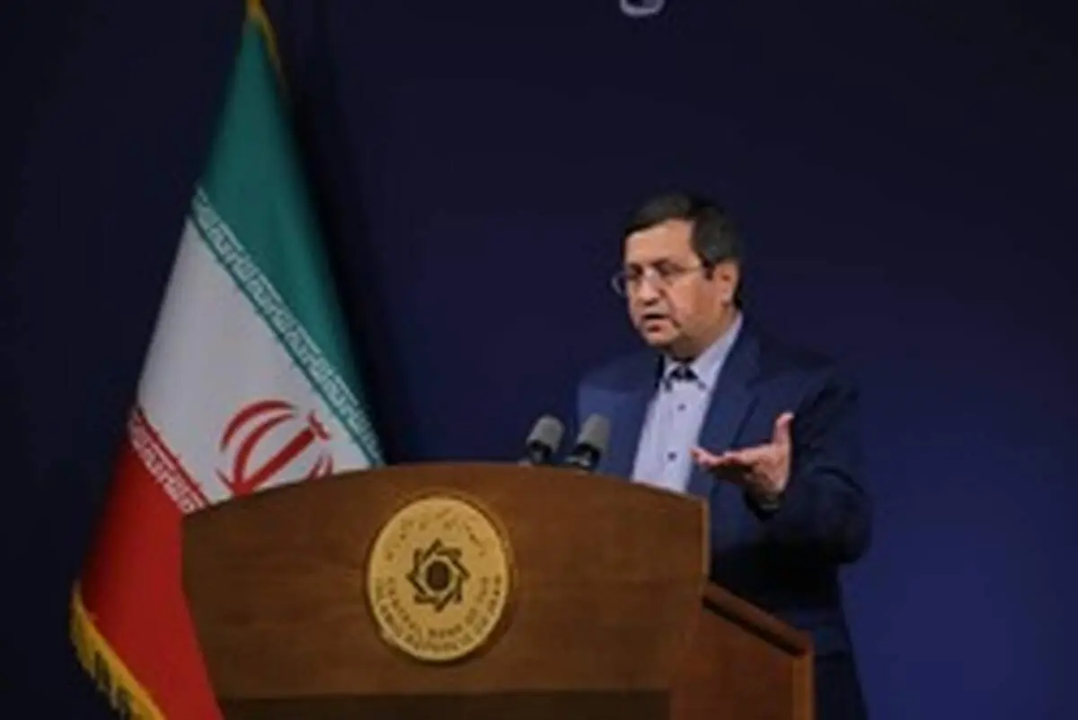 همتی: برخی به دلار ۳۰ تا ۴۰ هزار تومانی فکر می‌کردند
