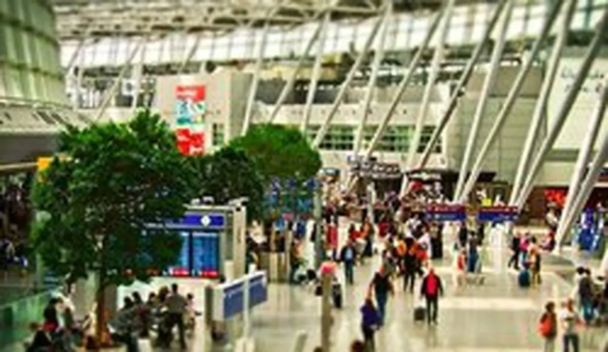 آمادهباش در فرودگاههای هند به خاطر ترس از ویروس چینی