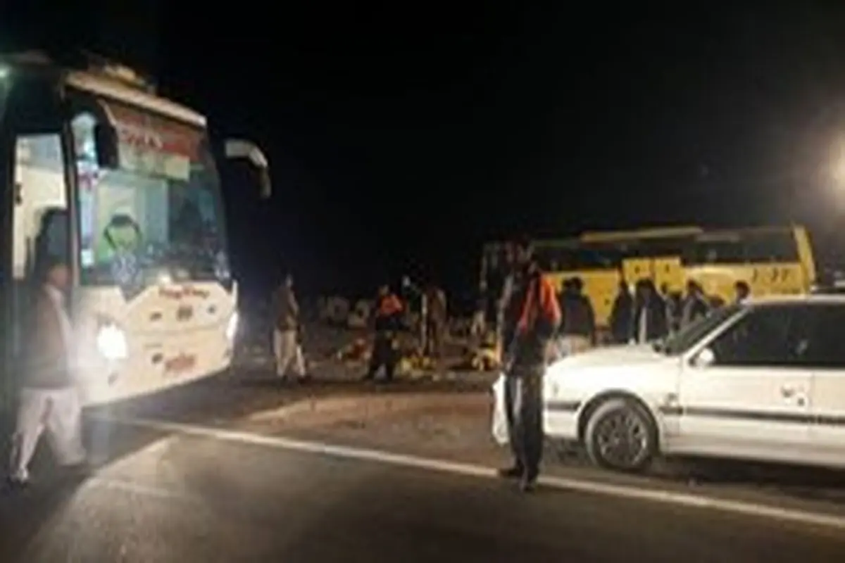 تصادف اتوبوس با گاردریل با ۲۱ کشته و زخمی +عکس
