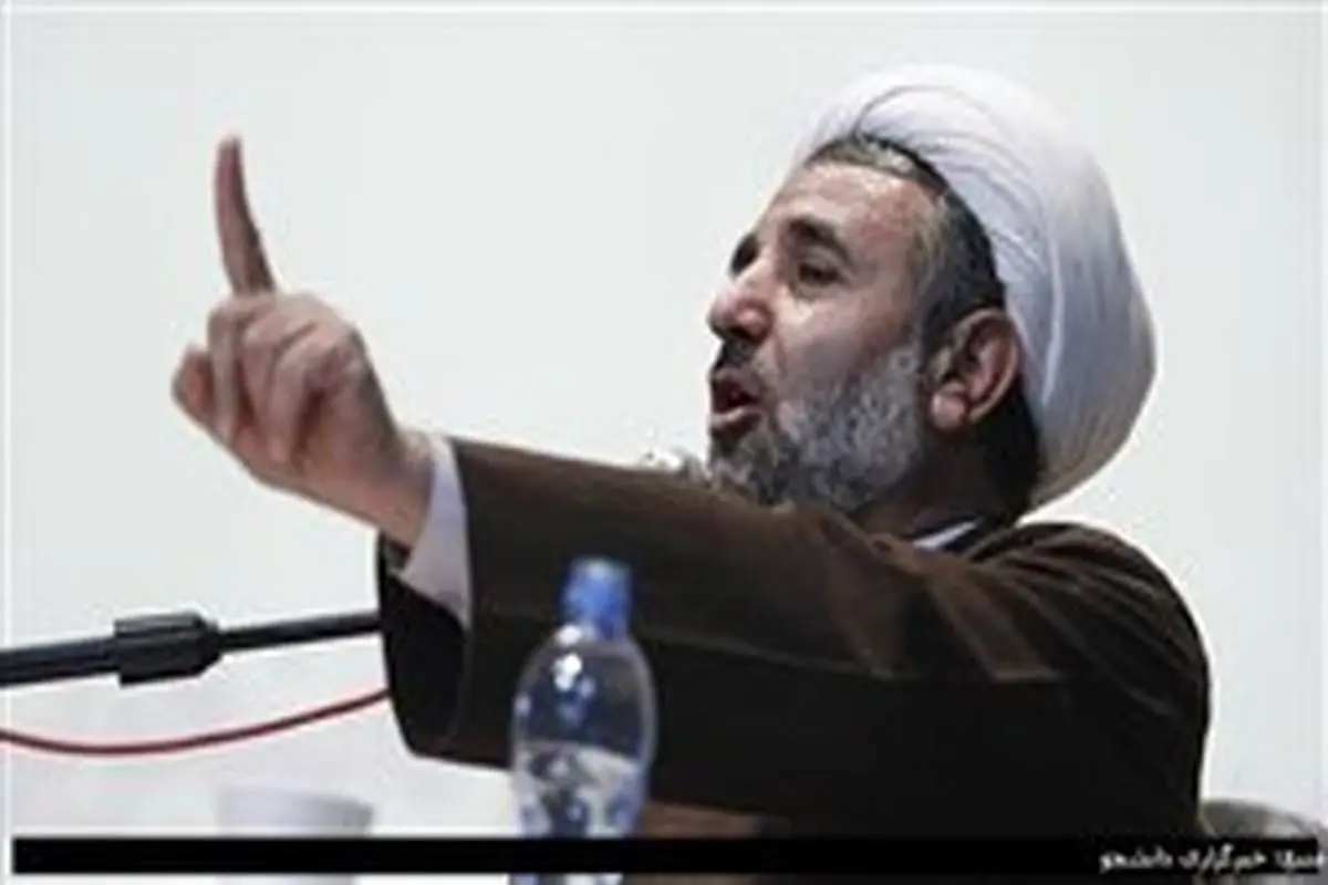 تذکرصریح ذوالنور به احمدی نژاد:رابطه با رهبرمعظم انقلاب باید رابطه امام و مأموم باشد نه پدر و فرزندی
