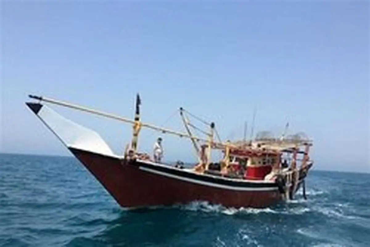 ۳ قایق صیادی غیرمجاز کویتی در بندر ماهشهر توقیف شد