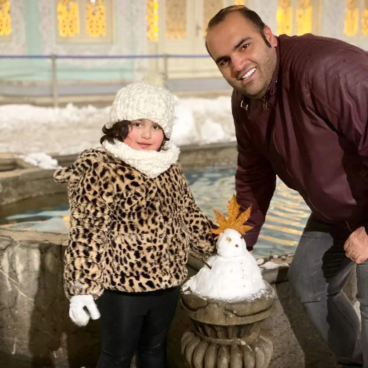 بهداد سلیمی در کنار دختر کوچولویش