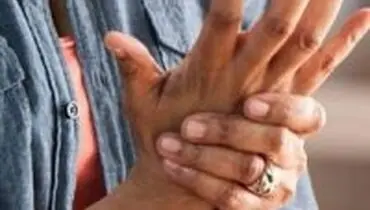 انگشت‌هایی که گزگز می‌کند