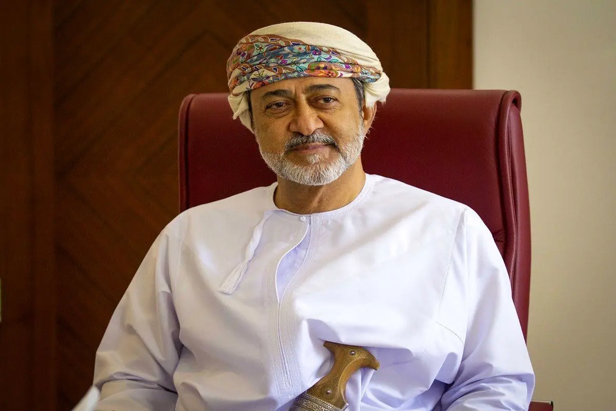 ویدیویی از دیدار پرحاشیه ولیعهد ابوظبی و پادشاه جدید عمان