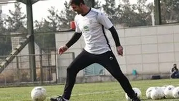کریم باقری مربی پرسپولیس ماند
