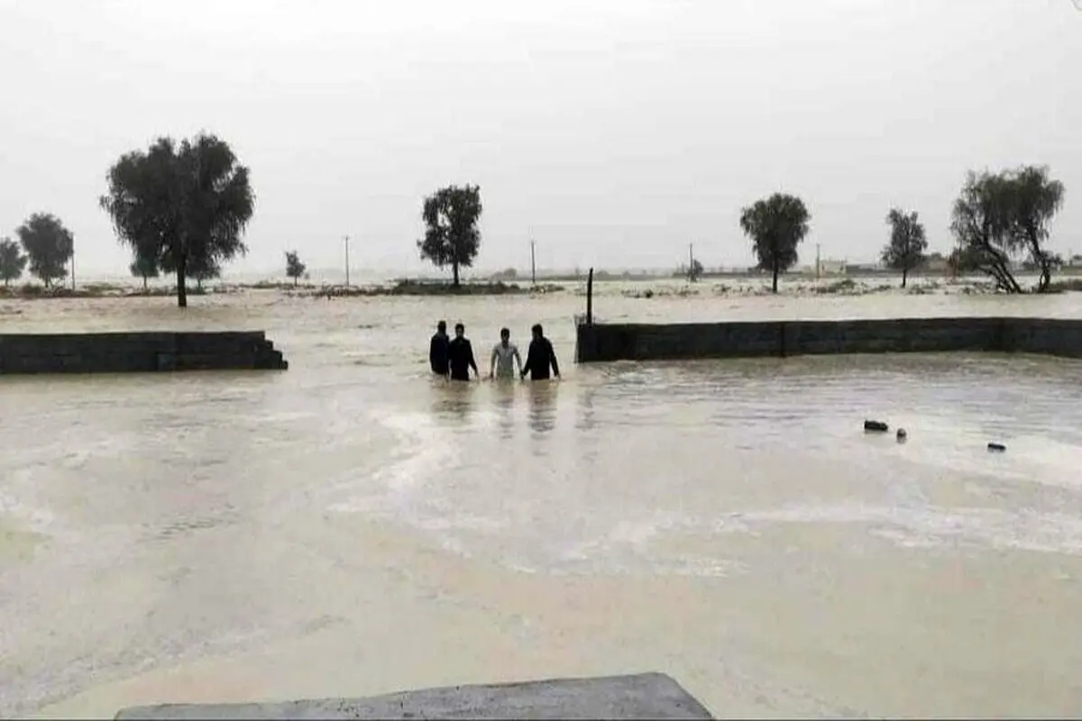 ادامه عملیات امدادی در مناطق سیل زده سیستان و بلوچستان و هرمزگان