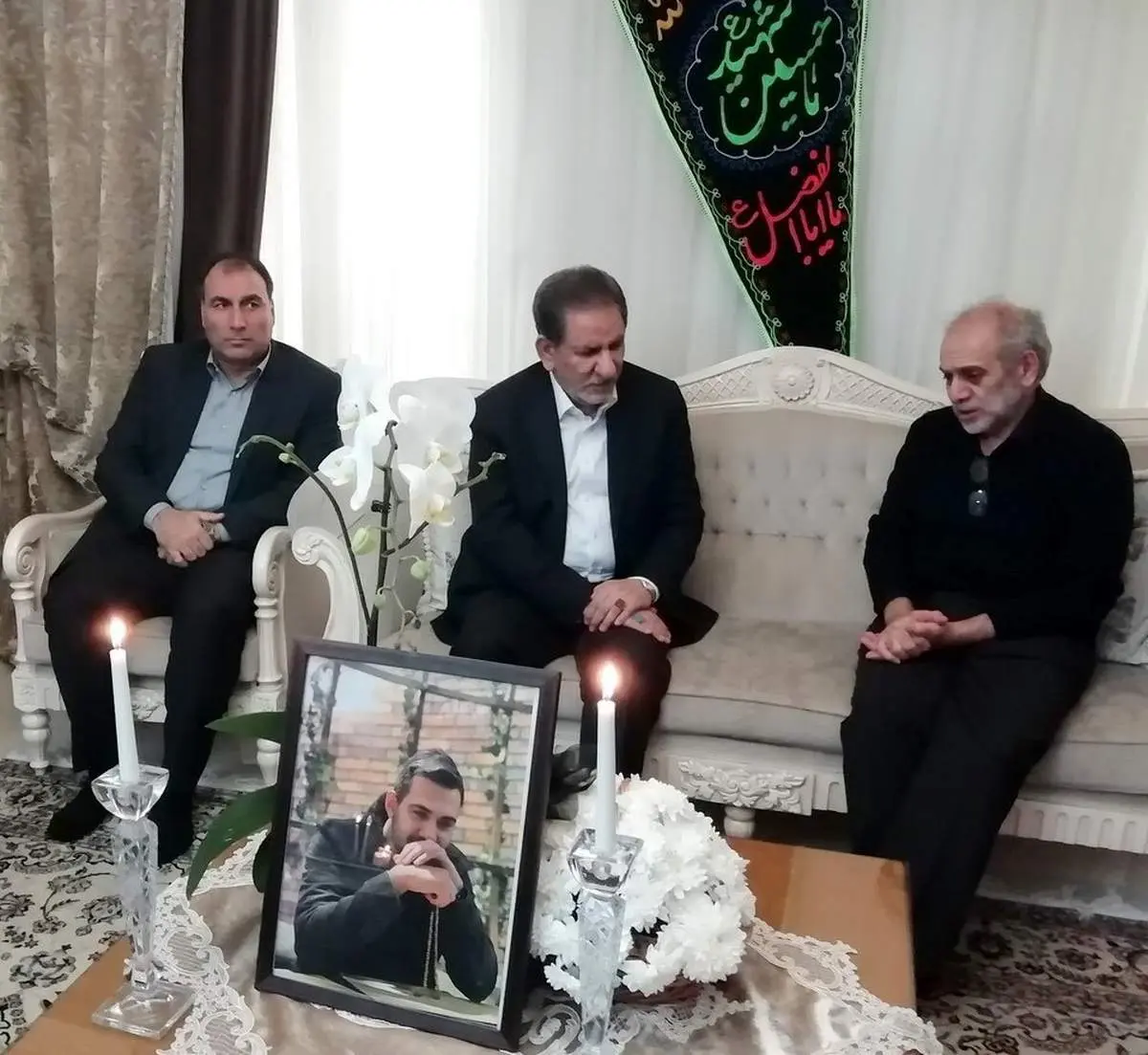 جهانگیری در دیدار با خانواده یکی از جانباختگان هواپیمای اوکراینی: تمام ابعاد حادثه تلخ سقوط هواپیما باید روشن شود