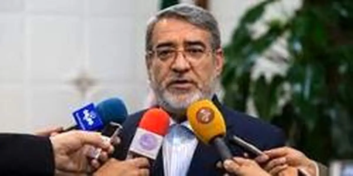 وزیر کشور از دستگیری عوامل کیکهای آلوده خبر داد