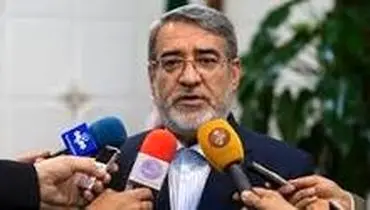 وزیر کشور از دستگیری عوامل کیک‌های آلوده خبر داد