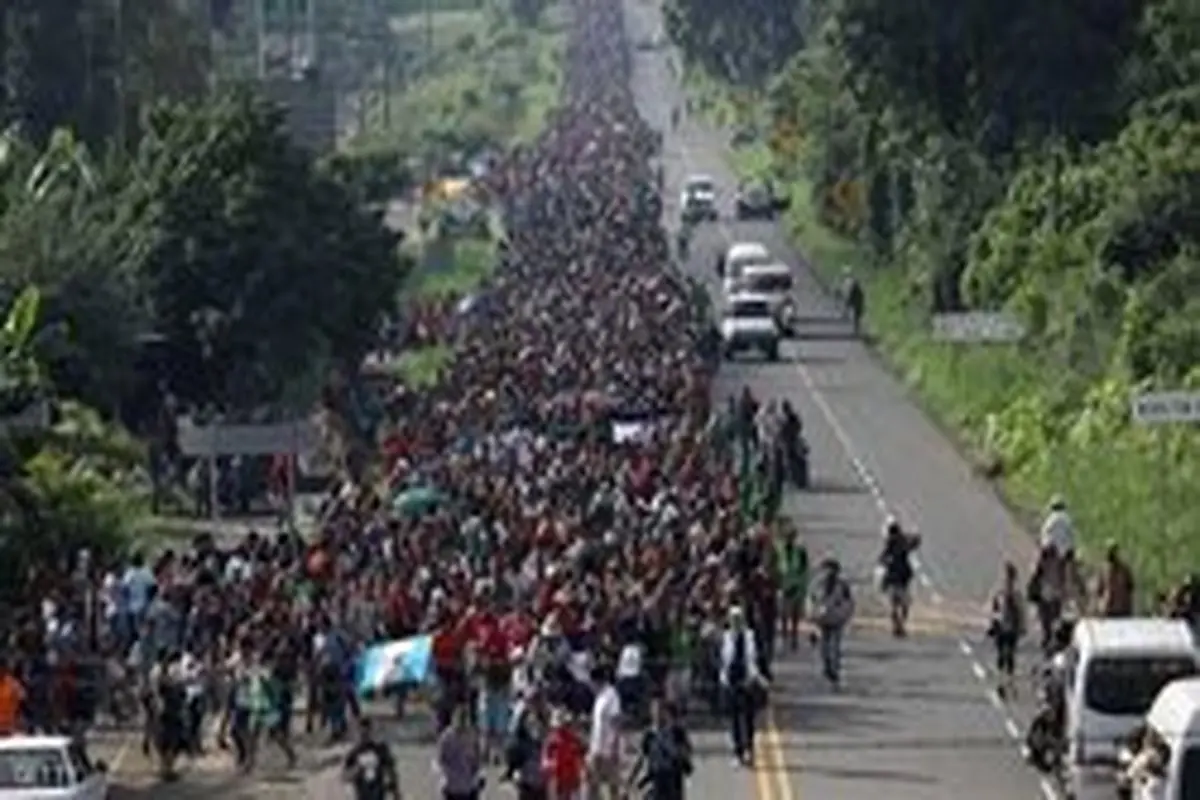 درگیری نیروهای امنیتی مکزیک با صدها مهاجر در مرز جنوبی این کشور