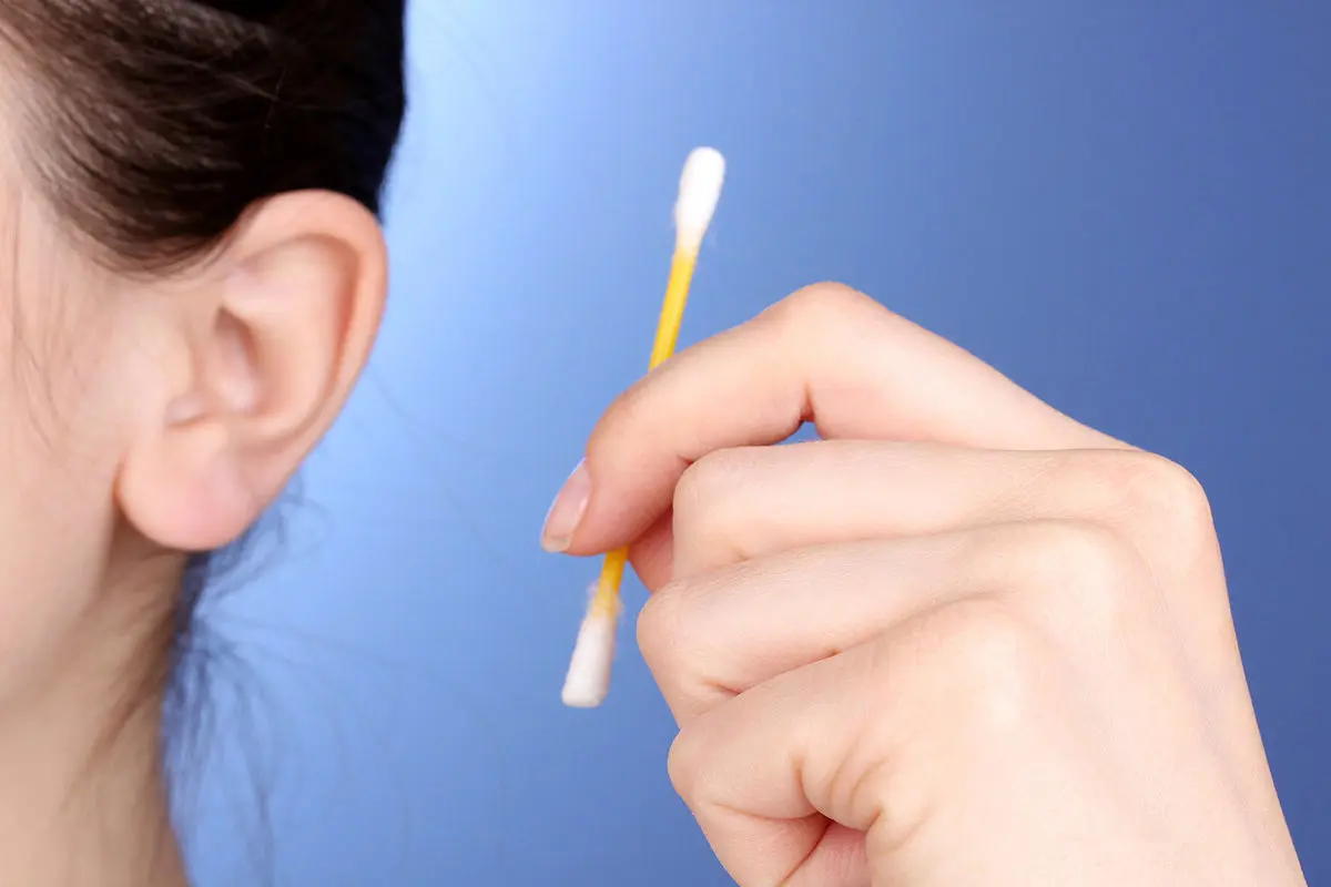 ضرر‌های استفاده غلط از گوش پاک کن