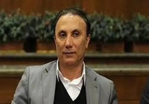 انتقاد تند و عجیب حمید درخشان از سرخ پوشان