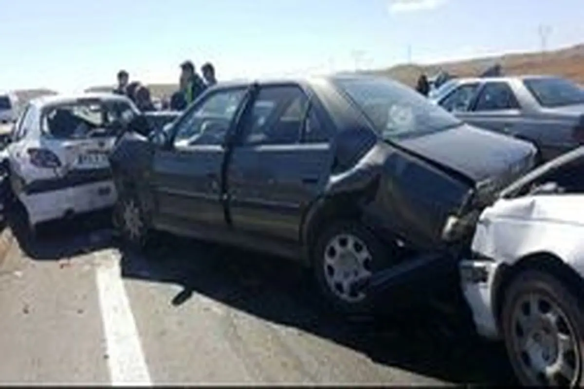 تصاویری از تصادف ۸۰ خودرو در شیراز