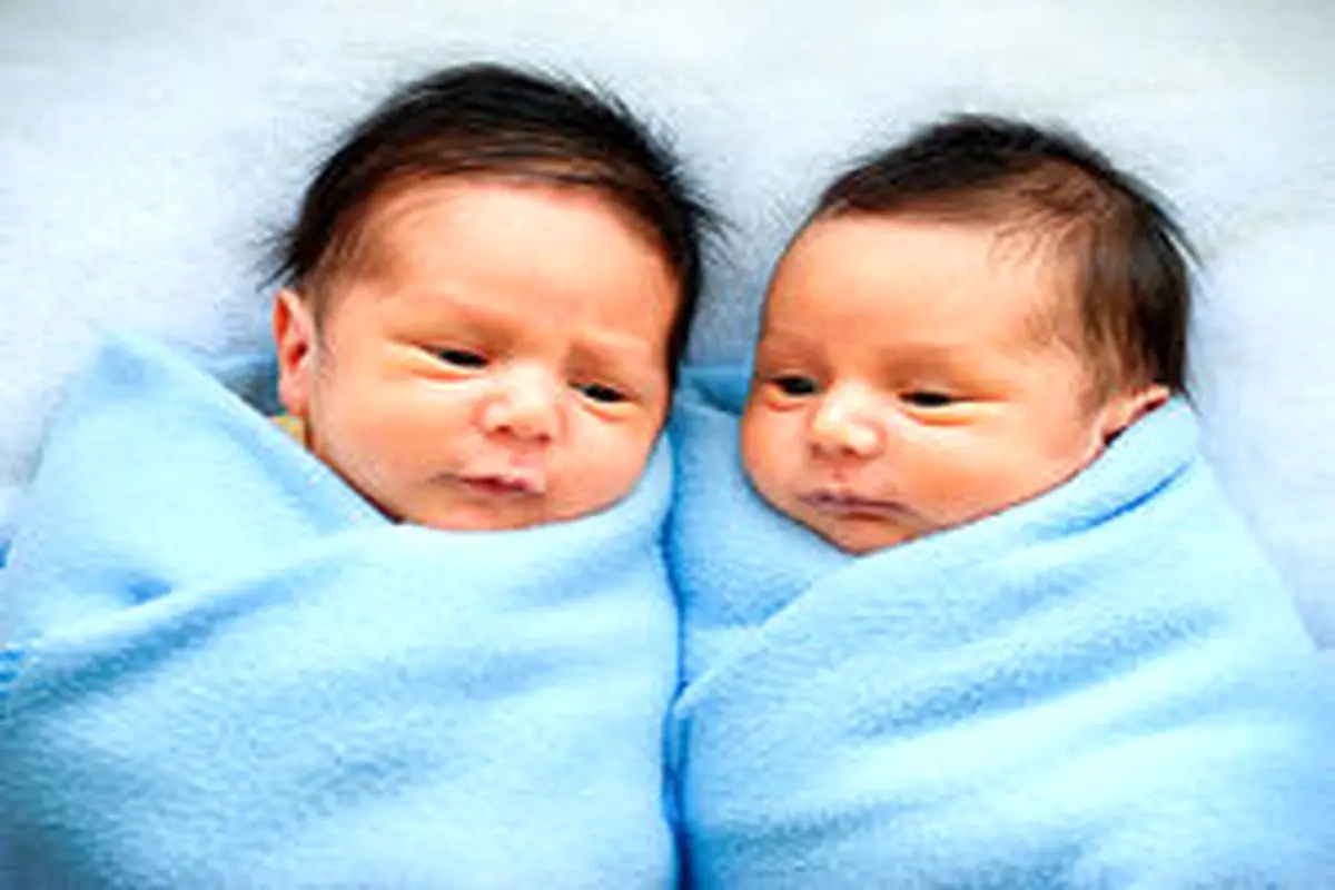 تولد دوقلوهای عجول اهوازی در آمبولانس
