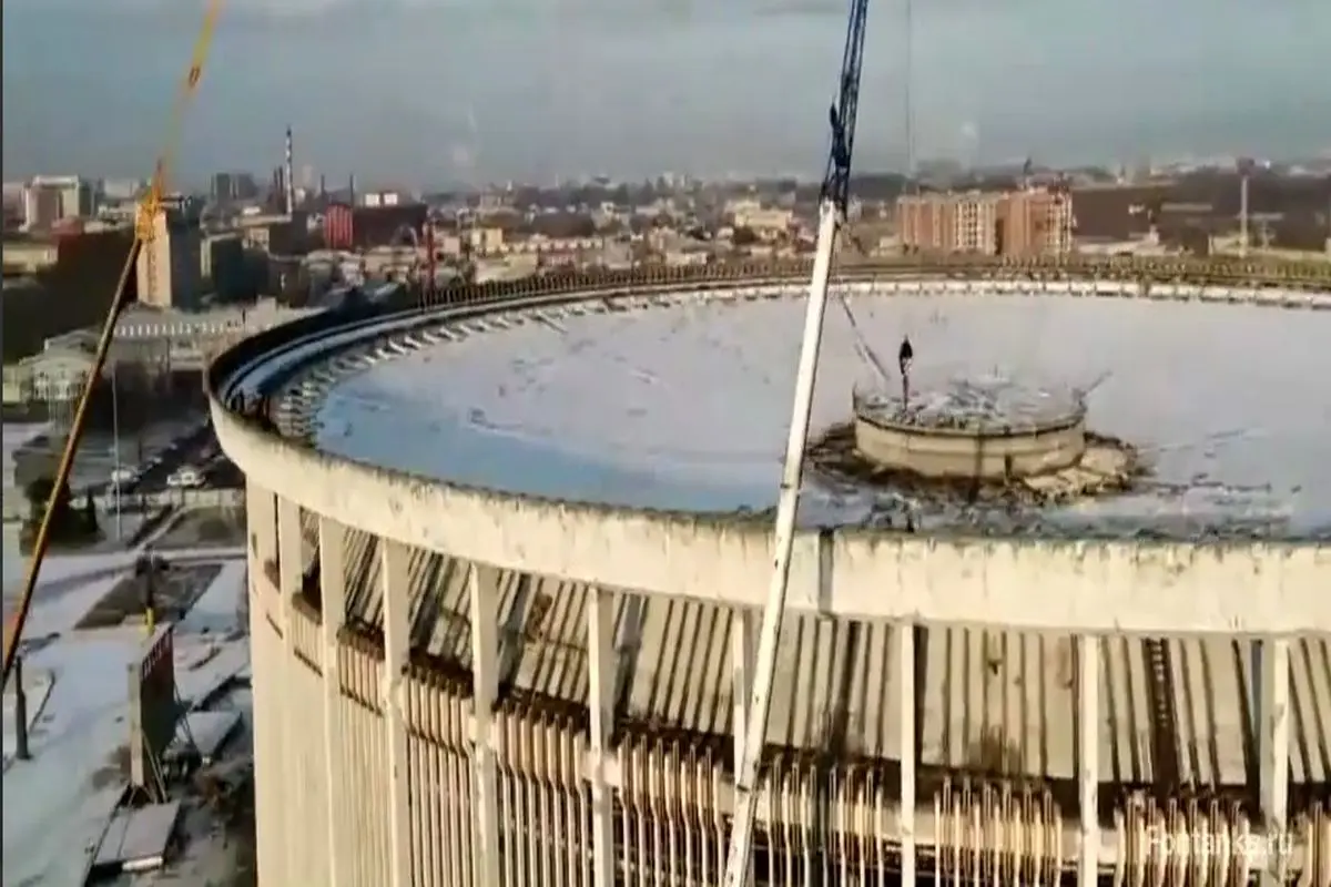 ویدیو| لحظه‌ وحشتناک و مرگبار ریزش یک استادیوم در سن پترزبورگ