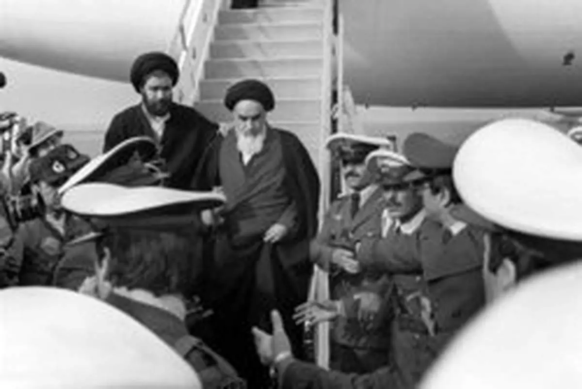 ۱۲بهمن۵۷؛ بازگشت امام خمینی به آغوش امت